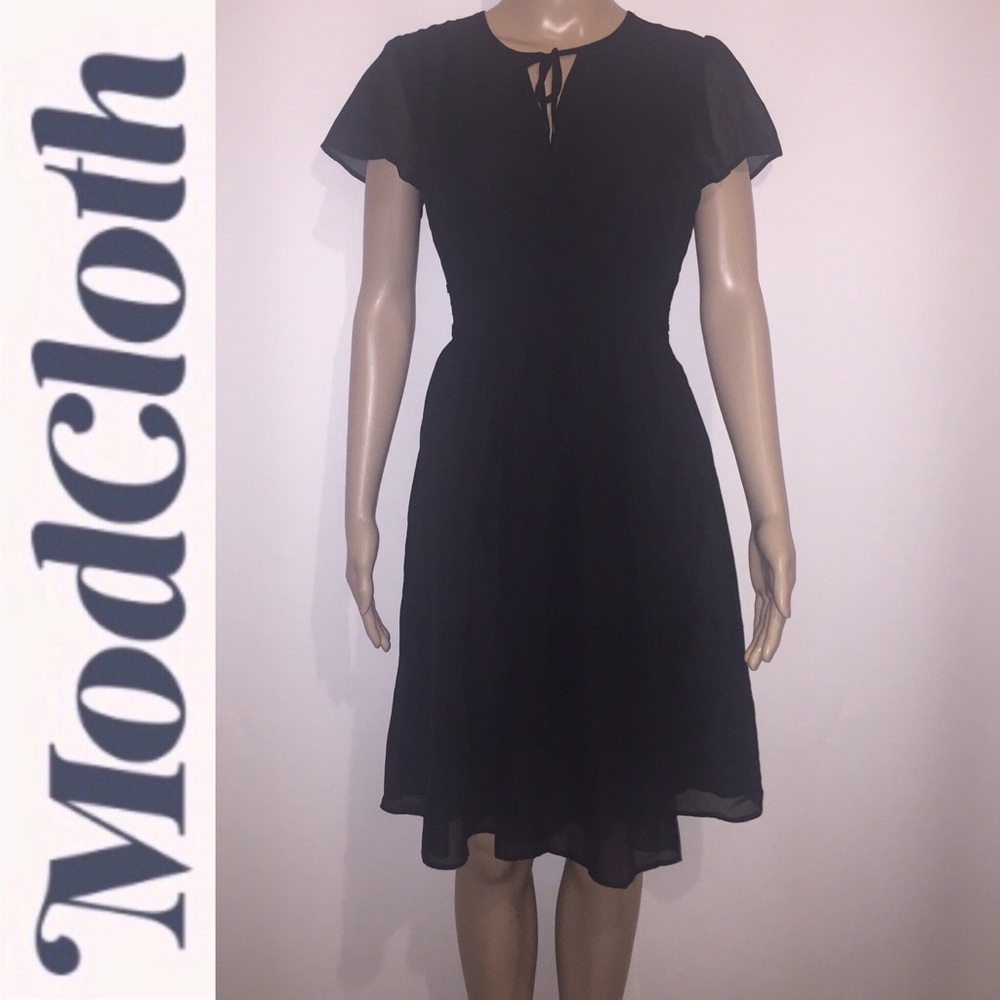 ModCloth Faux Wrap Sheath Dress